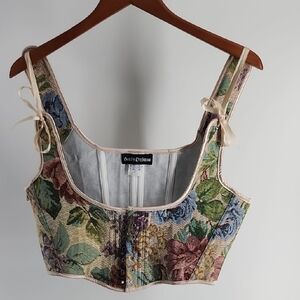 Scarlet Darkness Tapistry Floral Corset Ribbion Size 16 US